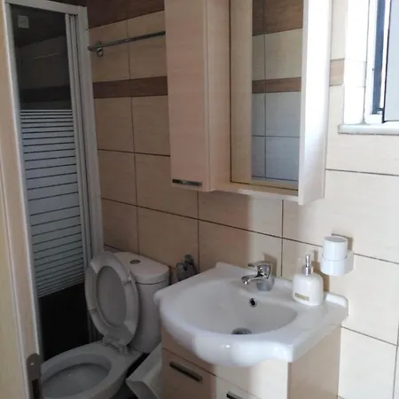 Velika Beach Rooms