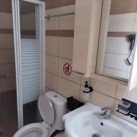 Velika Beach Rooms Apartmanhotel
