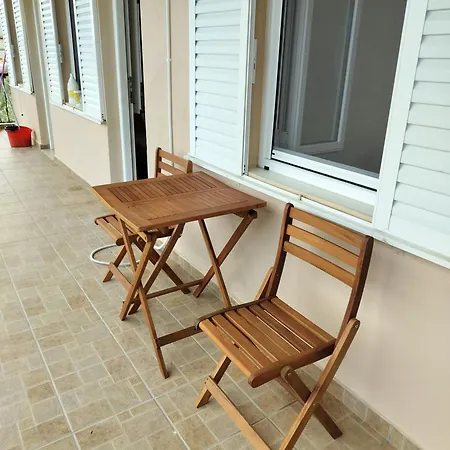 Velika Beach Rooms Apartmanhotel