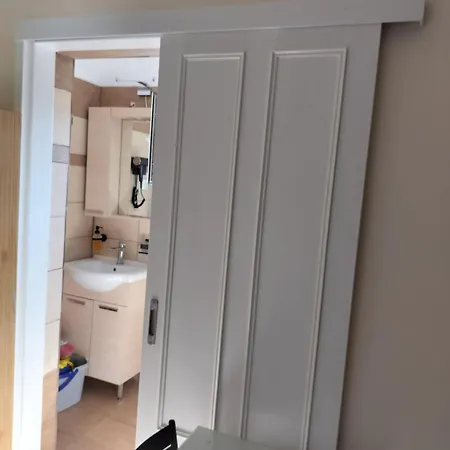 Velika Beach Rooms 公寓式酒店 维利卡