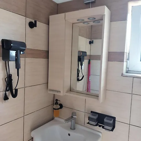 Velika Beach Rooms 公寓式酒店 维利卡
